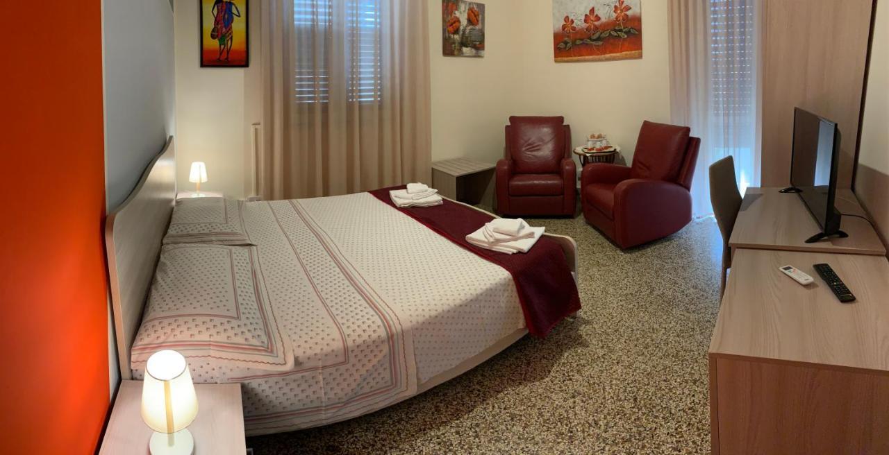 Erythra Bed And Breakfast Ρέτζιο ντι Καλάμπρια Εξωτερικό φωτογραφία