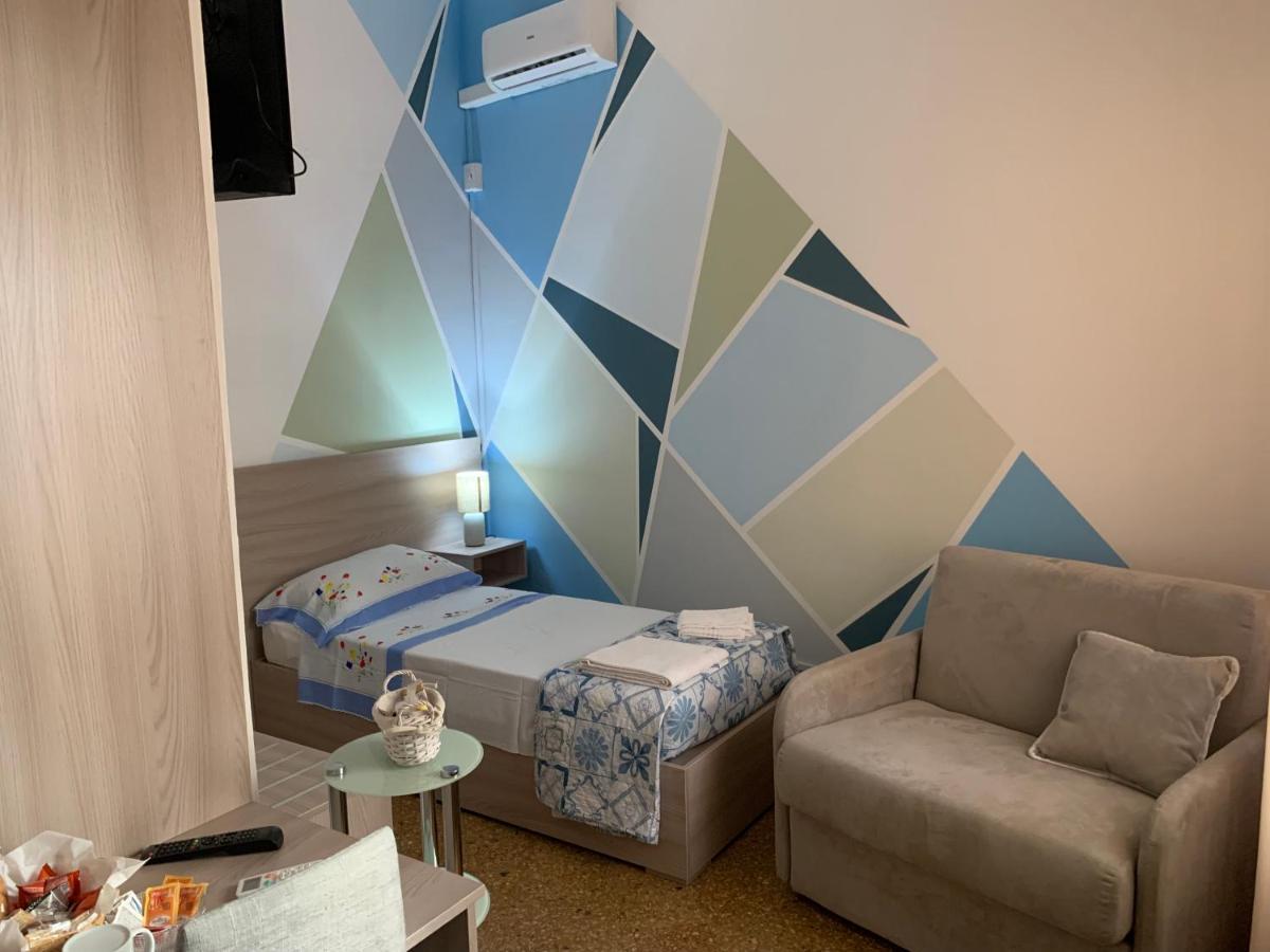 Erythra Bed And Breakfast Ρέτζιο ντι Καλάμπρια Εξωτερικό φωτογραφία